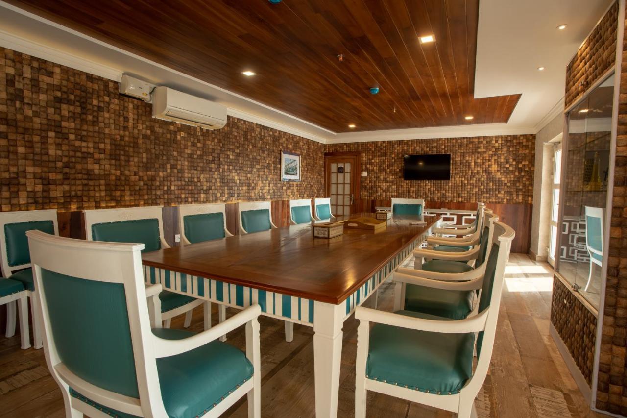 State Beach Resort And Spa Kannúr Kültér fotó